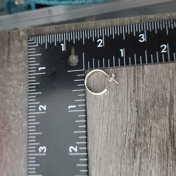 Celtic Groove Hoop Earrings For Pierced Ears E1005 - Picture 3 of 3